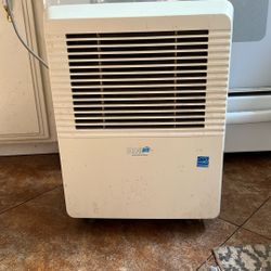 Dehumidifier 