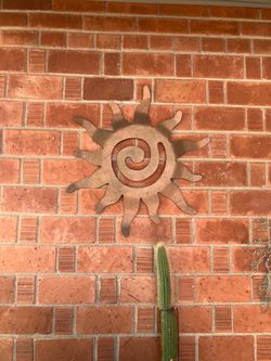 Metal sun yard Art