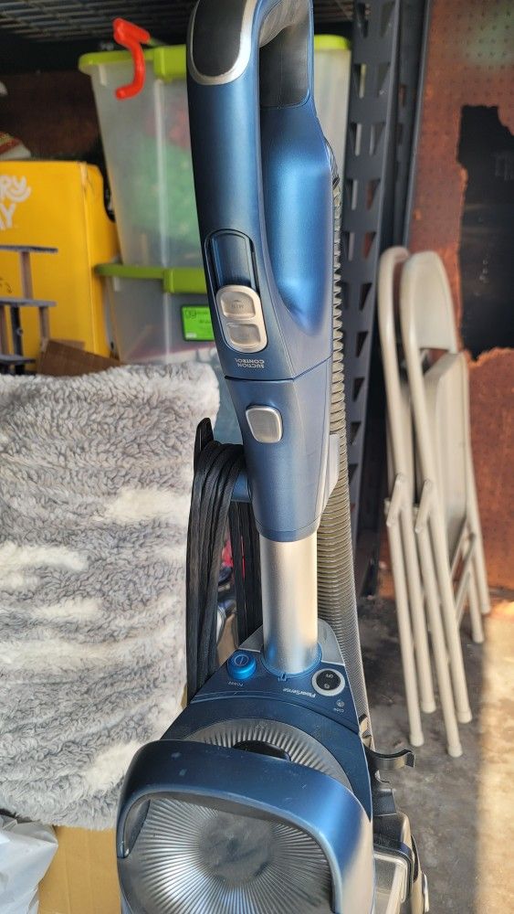 Hoover ELITE Professional Pet Plus Upright VACUUM