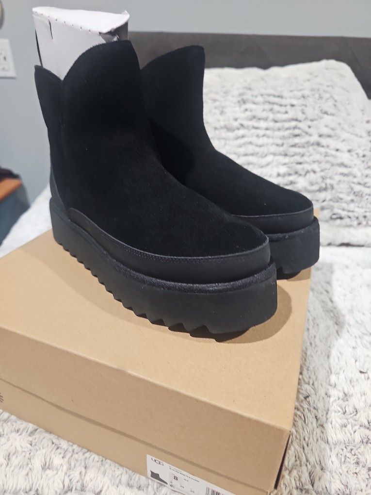 Uggs NEW new NEW BLACK SHORT Boots LEATHER UGGS SIZE 8