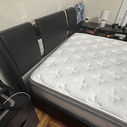 Full size mattress