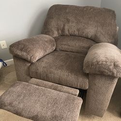 recliner chair barely used