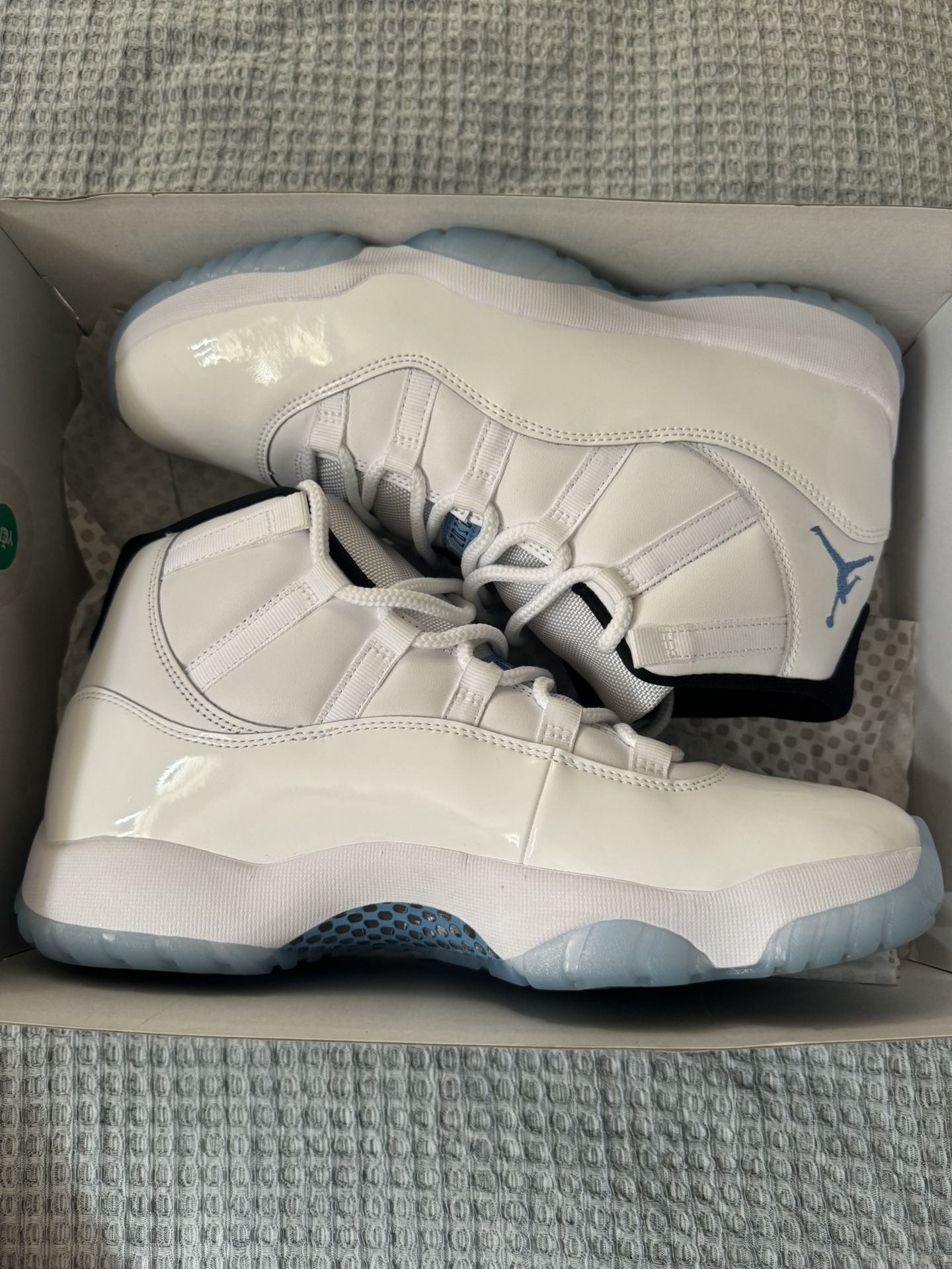 Jordan Retro 11 “Legend Blue”