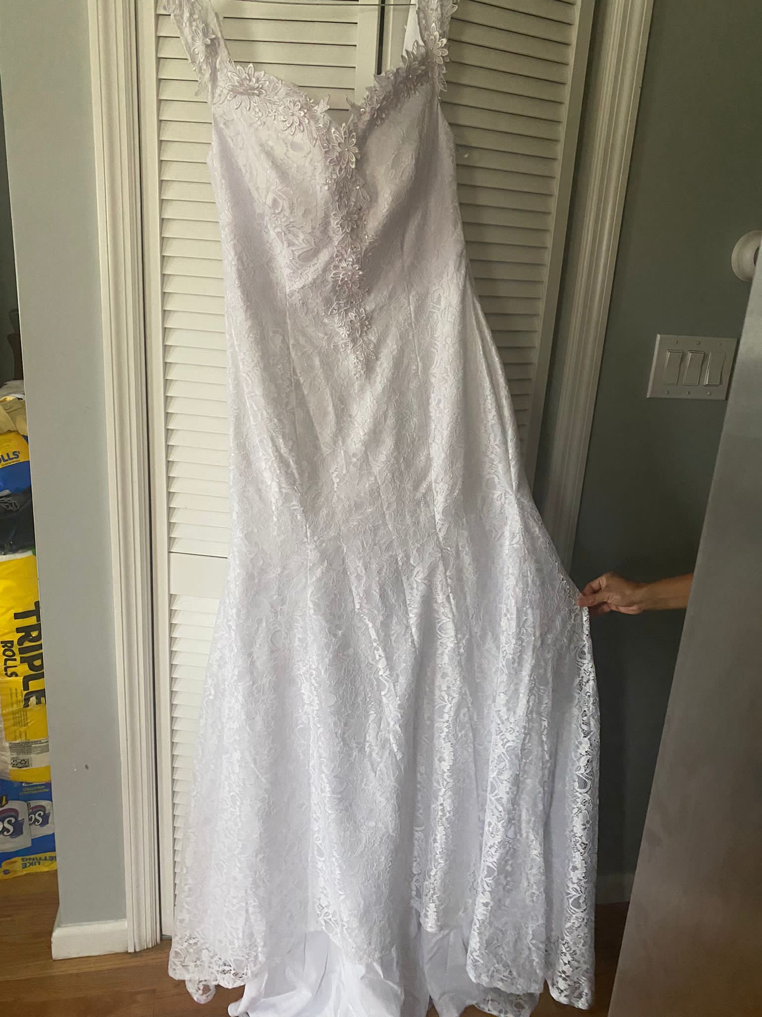 wedding dress in good condition