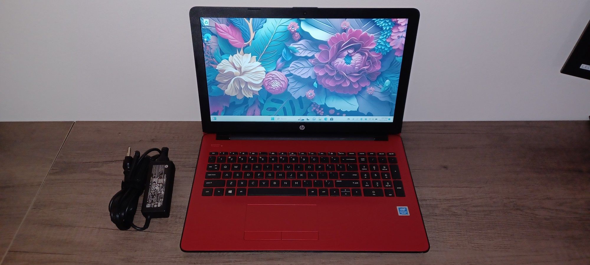 HP 15 Quad Core Slim Touchscreen Ultra HD Laptop for Sale in Palmdale