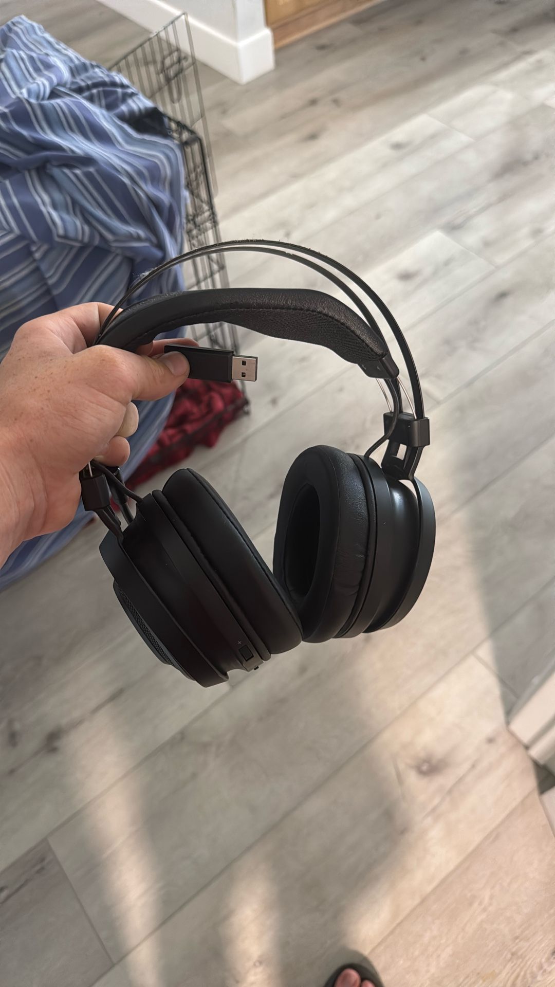 Razer Nari Essential Headphones