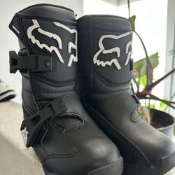 Toddlers Fox Boots , Chest Guard, Knee Pads And Jersey