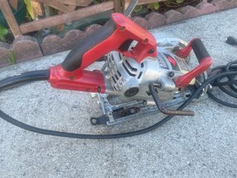 skilsaw 7-1/4” circular saw spt77wml