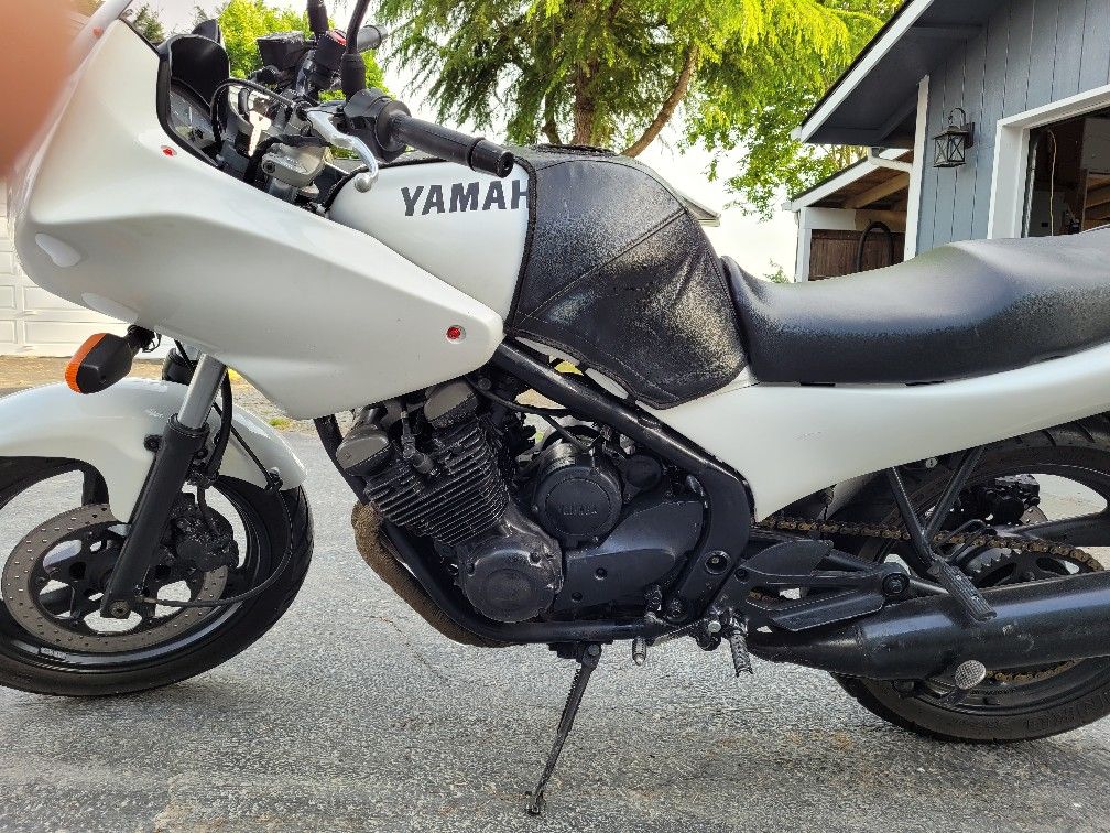 Photo 1996 yamaha Xj600 Seca II