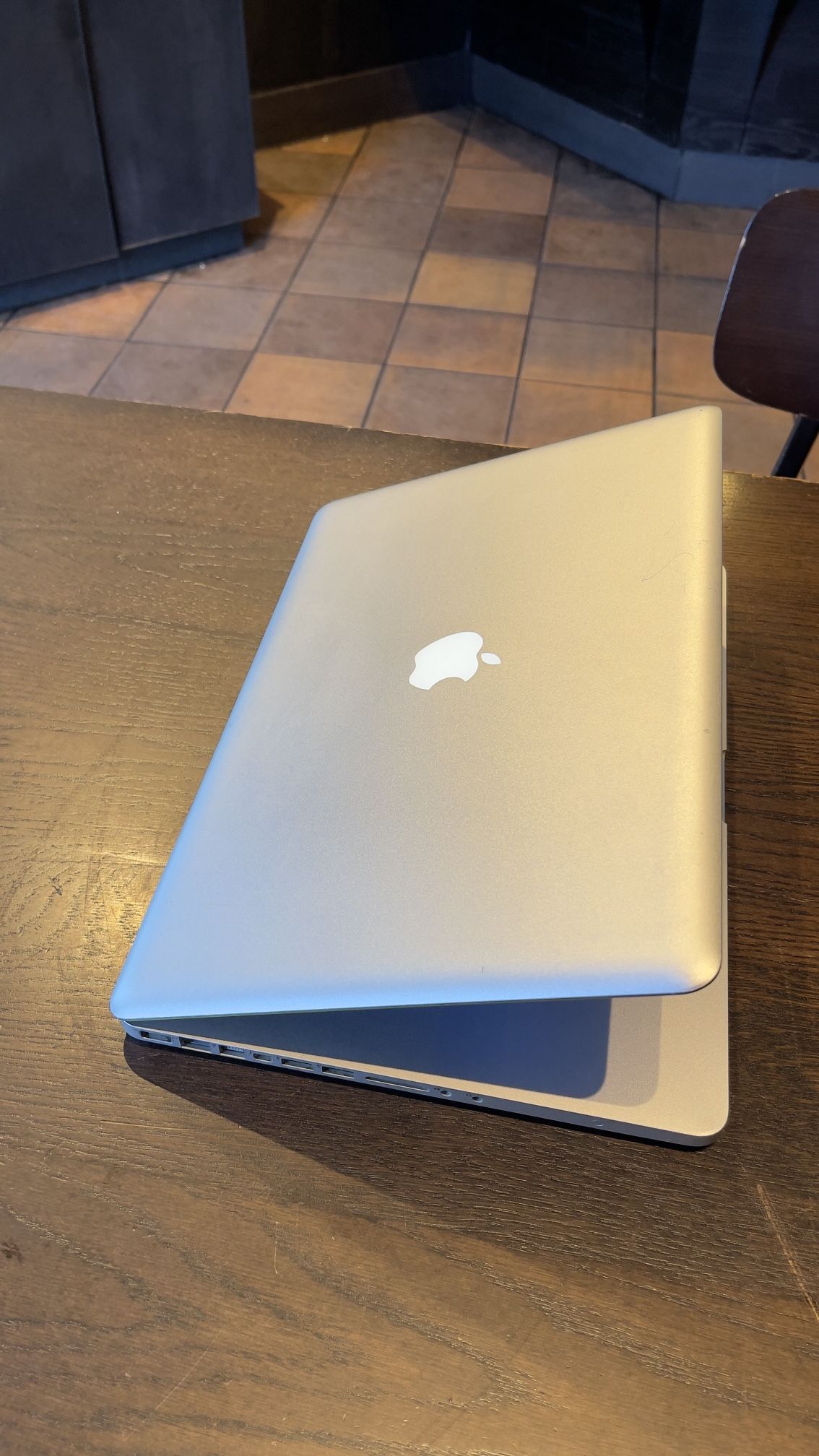 Apple MacBook Pro 15” Display Intel Quad Core I7 Processor 8GB RAM