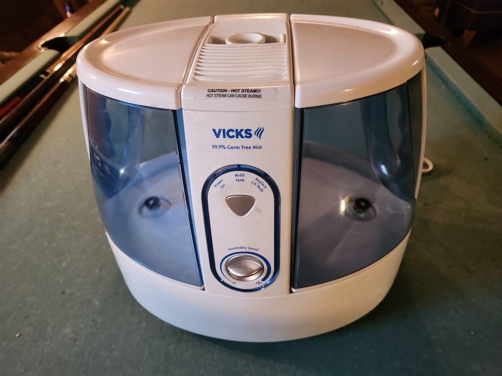 Vicks 2 gal Dual Tank Warm Mist Humidifier