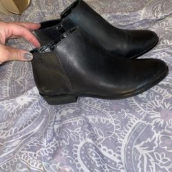 Gianni Bini Womens Booties 