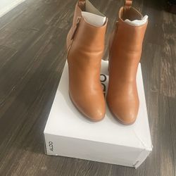  Mini Boots