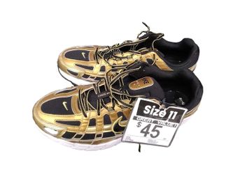 Nike Hq3030-700 Gold