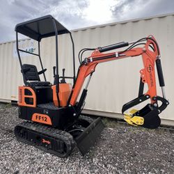 BRAND NEW 2023 INDUSTRIAL MINI EXCAVATOR