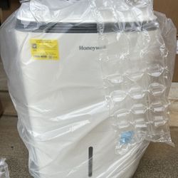 Brand New In Box Honeywell 70 Pint Dehumidifier 