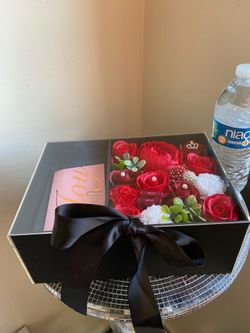 Forever roses gift
