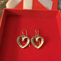 James Avery Retired Heart ❤️ Earrings 