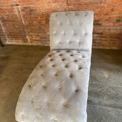 Chaise Lounge 