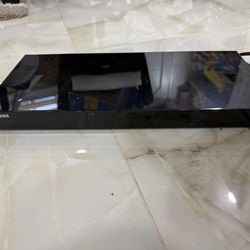 Samsung BD-C6900 3D Blu-ray Player.