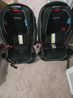 Graco Carseats (4) Slim Fits