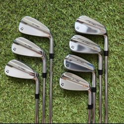 TaylorMade P(contact info removed) Iron Set 4-PW RH Modus3 105 Stiff (7 Irons)