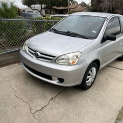 Toyota Echo