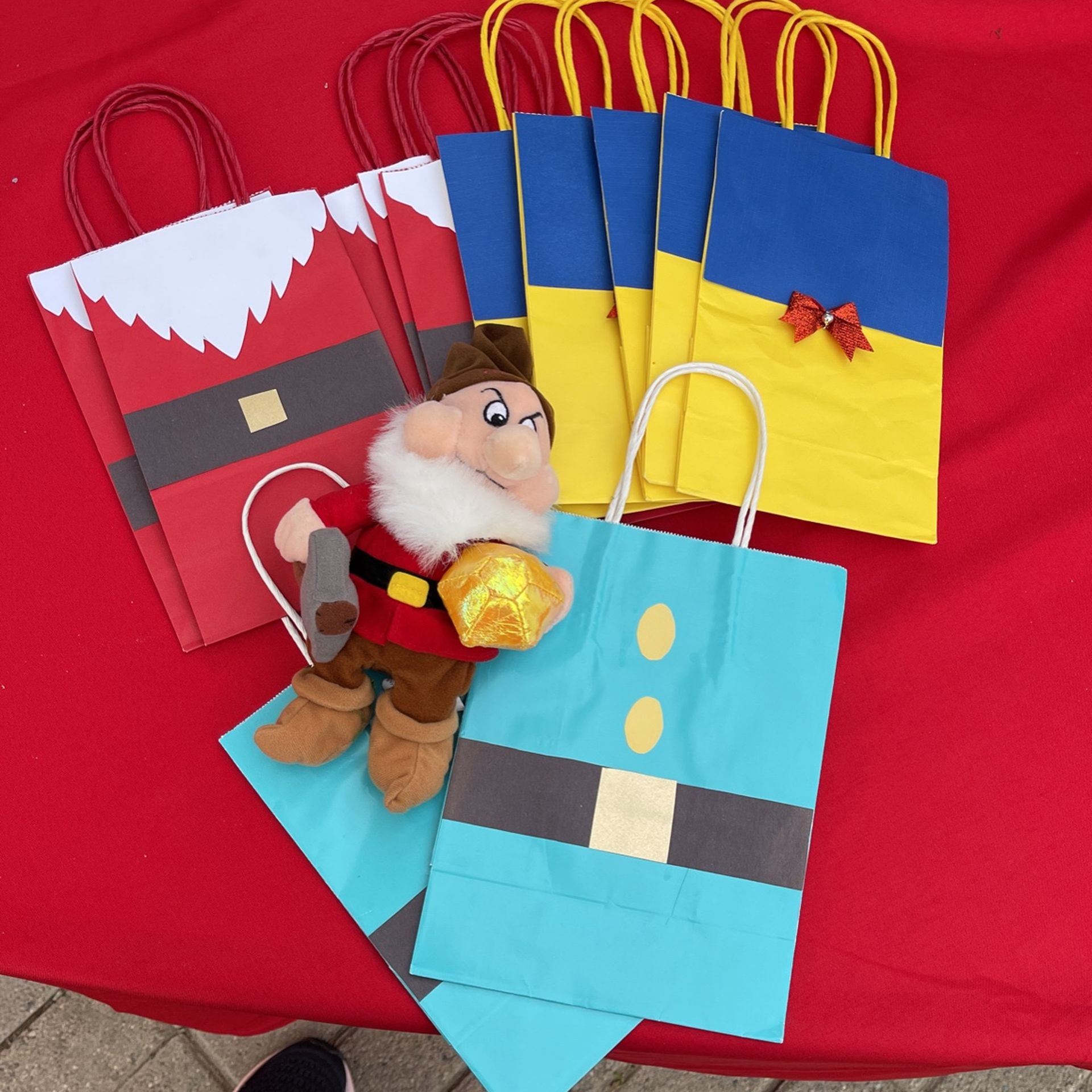 FNAF goodie bags for Sale in Los Angeles, CA - OfferUp