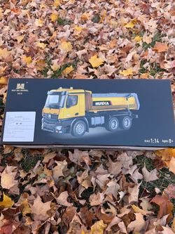Hui Na Model 1573 RC Dump Truck 1:14 Scale