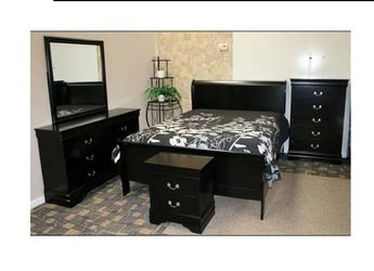 New 5pc. Queen Bedroom Set