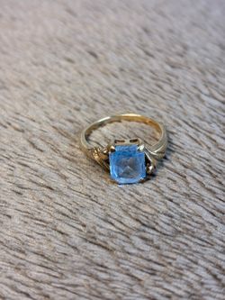 Vintage 1940s Swiss Blue Topaz Ring
