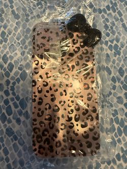 *Brand new cheetah print bow I phone 16 pro max case