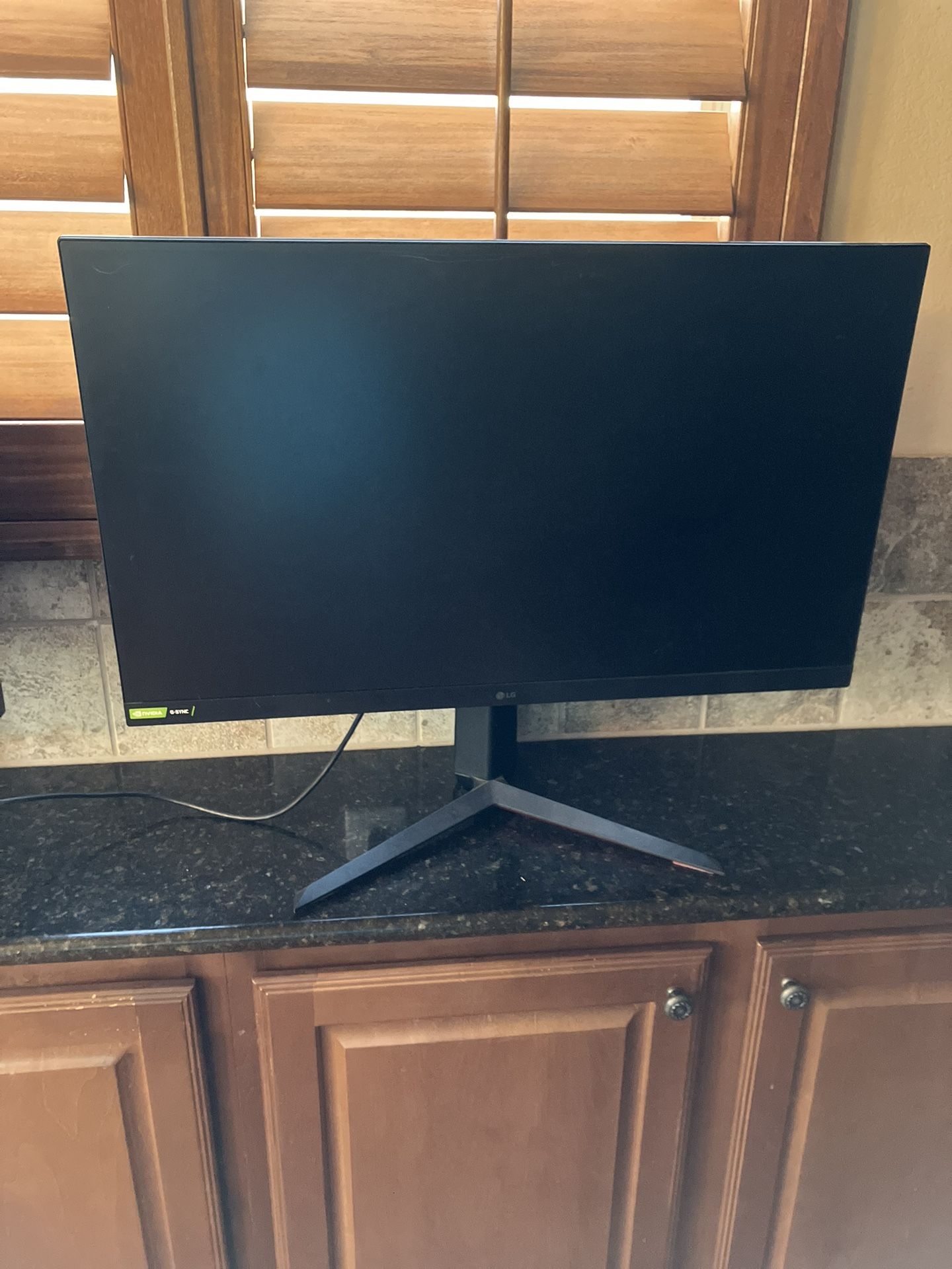 LG UltraGear 32” Nano IPS QHD Gaming Monitor