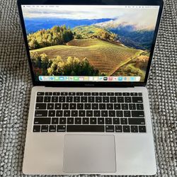 2019 MacBook Air 13” (256gb storage)