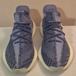 Adidas Yeezy Boost 350 V2 "Carbon" - Mn(Sz 9.5)