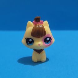 Hasbro Littlest Pet Shop #3025 Kitten Cat Yellow Brown Hair Pink Bow Mini LPS.