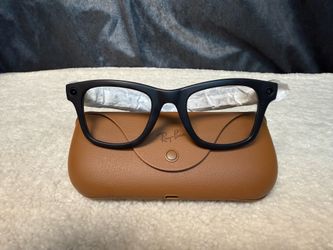 Ray-Ban Meta Wayfarer Smart Glasses RW4006 Matte Black Clear Lens w/ Case