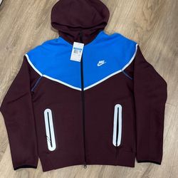 Nike Tech Reflective