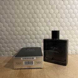 Bleu De Chanel Paris