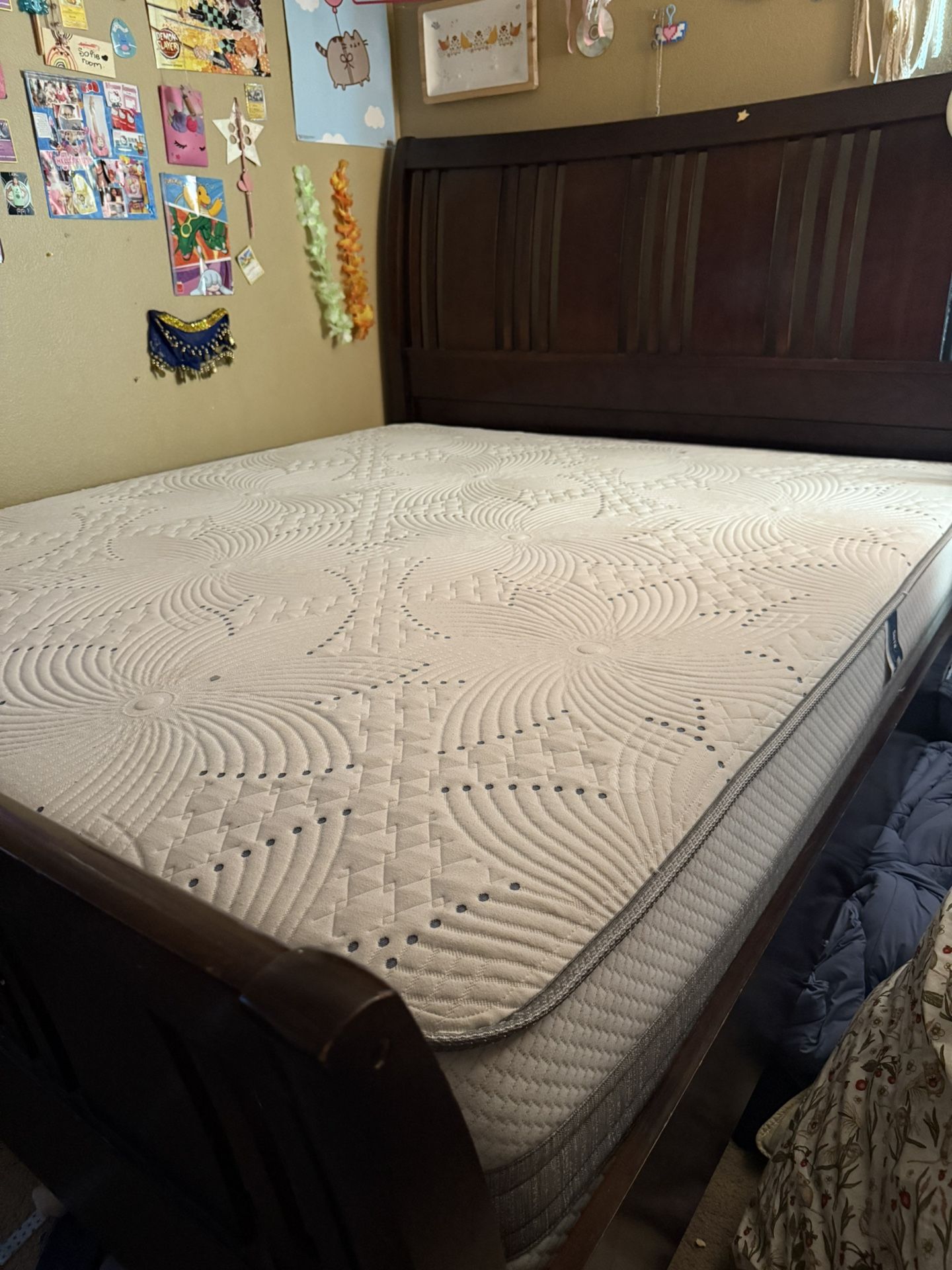 Cal King bed