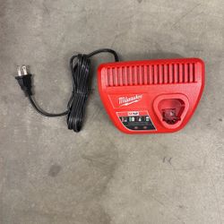 Milwaukee M12 Charger 