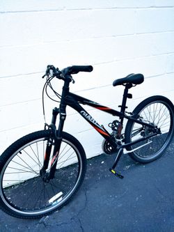 Mountain Bicycle GIANT 26"
