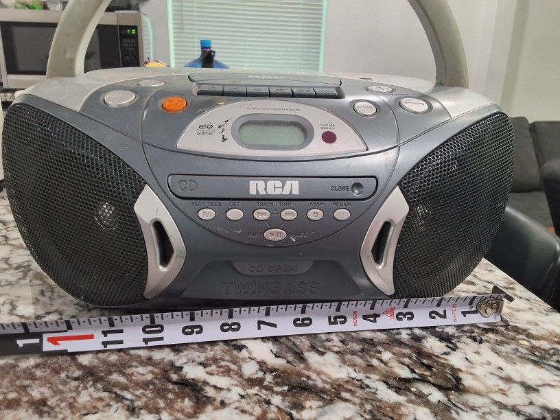 Boombox Panasonic CD AM FM Cassette