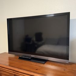 TV with stand & remote 