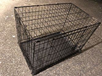 Med. Collapsible Dog Crate