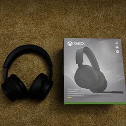 Xbox series X/S wireless headset & Warranty.