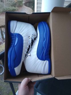 Blueberry 12s men's size 9.5