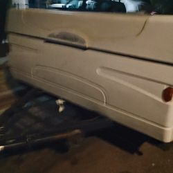 2005 Fleetwood  Trailer 