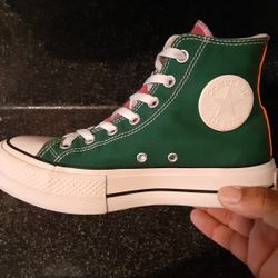 Converse Platform womens 7 Great Condition 
