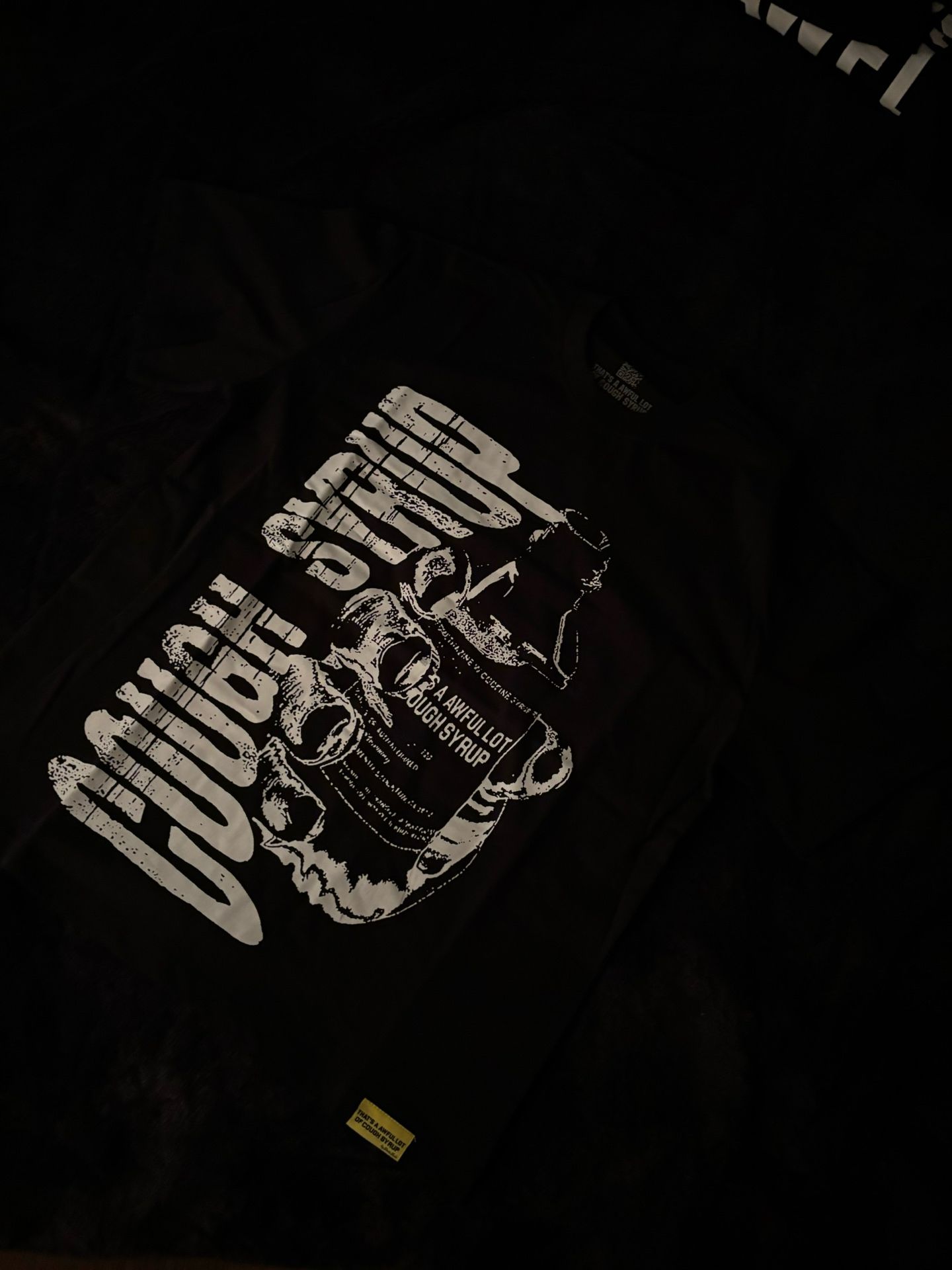 Black Awful Lot Of Cough Syrup T-Shirt - Sz: Large